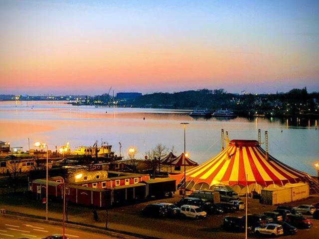 Circus Fantasia Rostock Exteriér fotografie