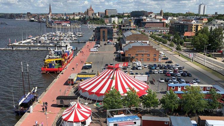 Circus Fantasia Rostock Exteriér fotografie